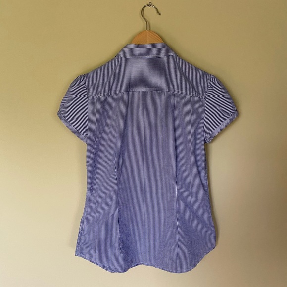 🦅AMERICAN EAGLE OUTFITTERS Button Down - Picture 5 of 7